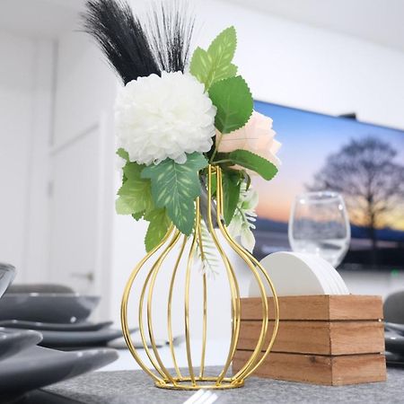 Modernized Three Bedroom House Near City Stadium, Attractions, City Centre - Sky N Netflix - Convenient Transport 曼彻斯特 外观 照片