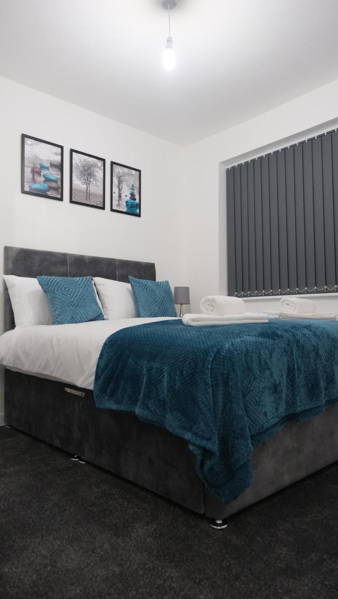 Modernized Three Bedroom House Near City Stadium, Attractions, City Centre - Sky N Netflix - Convenient Transport 曼彻斯特 外观 照片