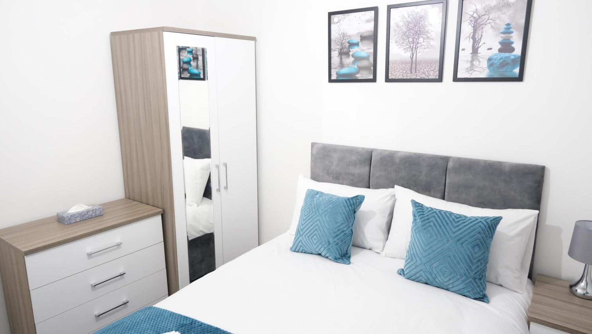 Modernized Three Bedroom House Near City Stadium, Attractions, City Centre - Sky N Netflix - Convenient Transport 曼彻斯特 外观 照片