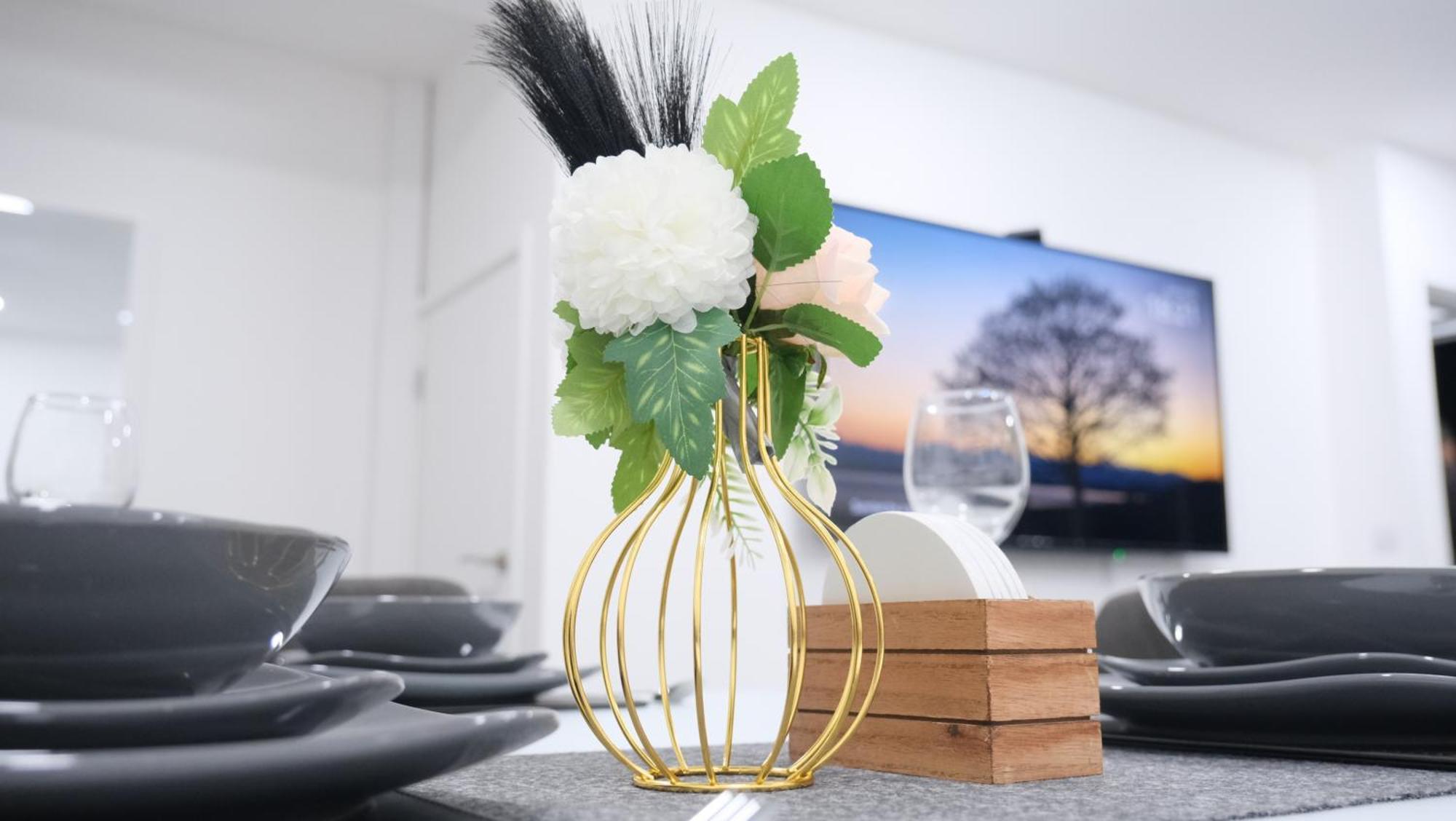 Modernized Three Bedroom House Near City Stadium, Attractions, City Centre - Sky N Netflix - Convenient Transport 曼彻斯特 外观 照片
