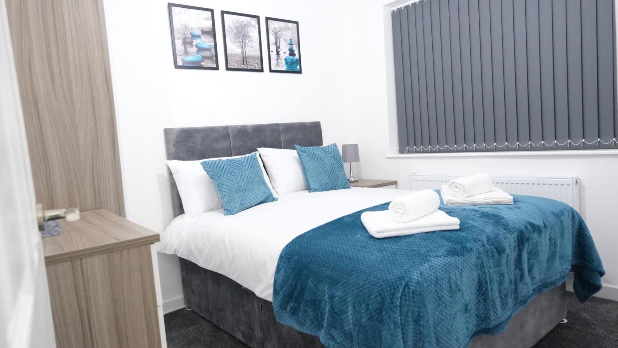 Modernized Three Bedroom House Near City Stadium, Attractions, City Centre - Sky N Netflix - Convenient Transport 曼彻斯特 外观 照片