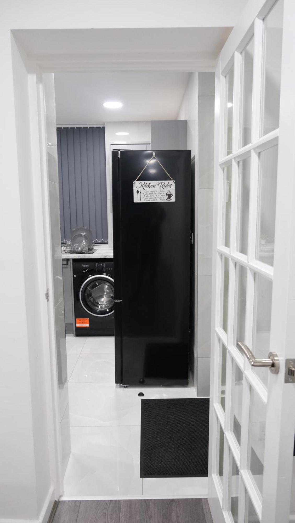 Modernized Three Bedroom House Near City Stadium, Attractions, City Centre - Sky N Netflix - Convenient Transport 曼彻斯特 外观 照片